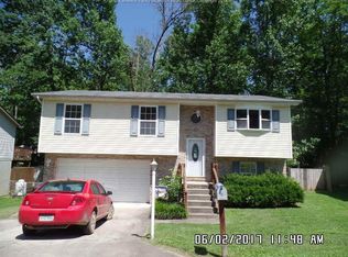 4 Barnett Dr, Saint Albans, WV 25177