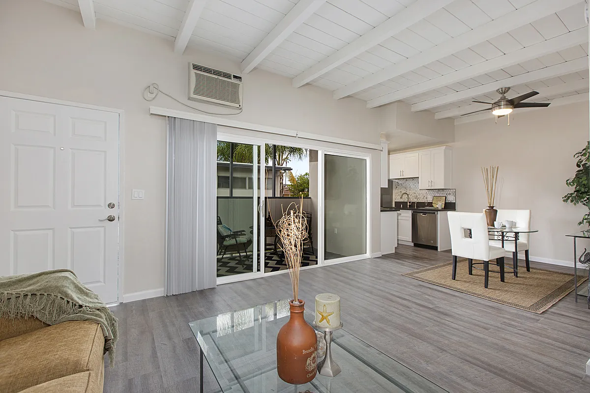 Palms Patio Apartment Homes — Photo 3