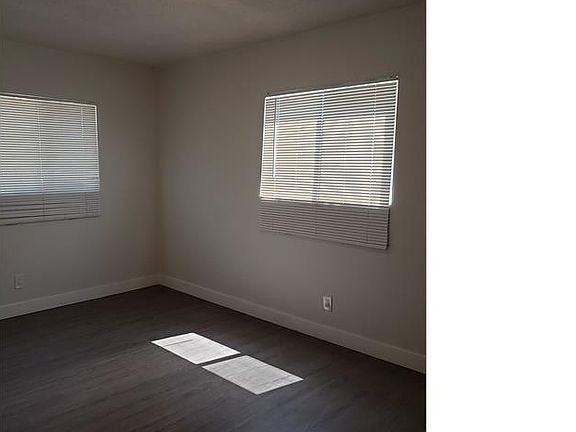 5th image of 620 W 84th St