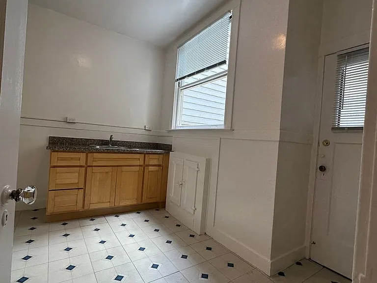1230 Hyde St #744R — Photo 6