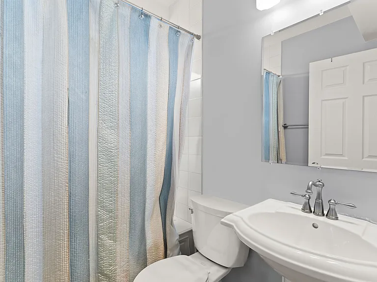 82 Hammond St #1 — Photo 14