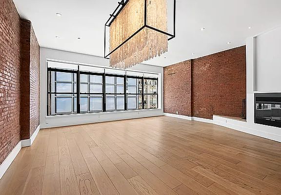 3rd image of 133 W 14th St APT 5
