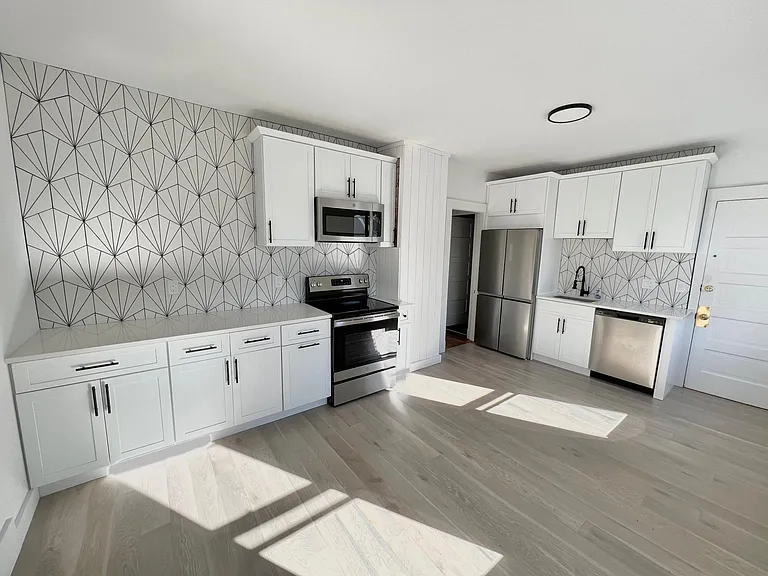 37 Saint Margaret St #2 — Photo 9