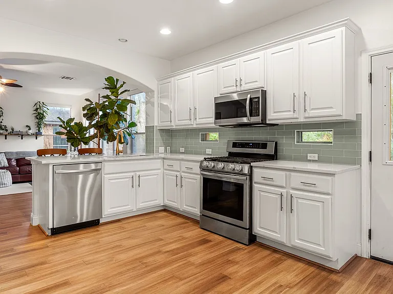 10305 Channel Island Dr — Photo 17
