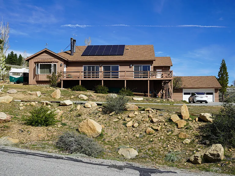 348 Mountain View Dr — Photo 3