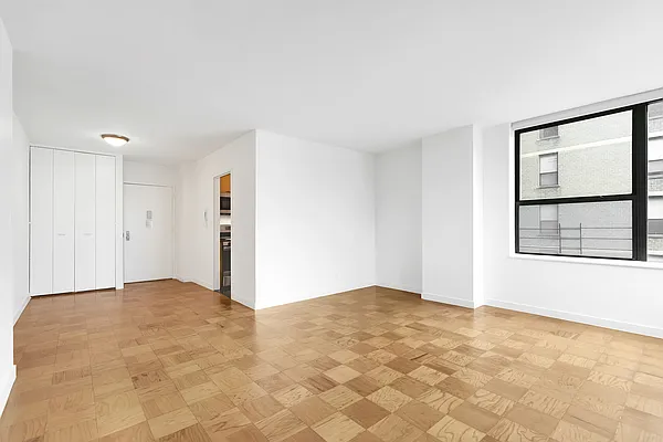 Rented by Cooper & Cooper Real Estate | media 2