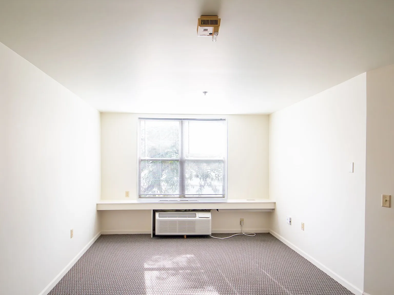 Providence House — Photo 2