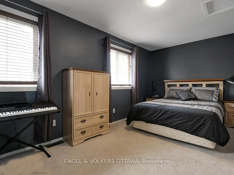 76 McDermot Ct #22 — Photo 19