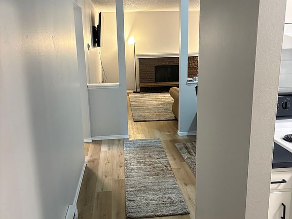 5th image of 1335 NW Deane St #6