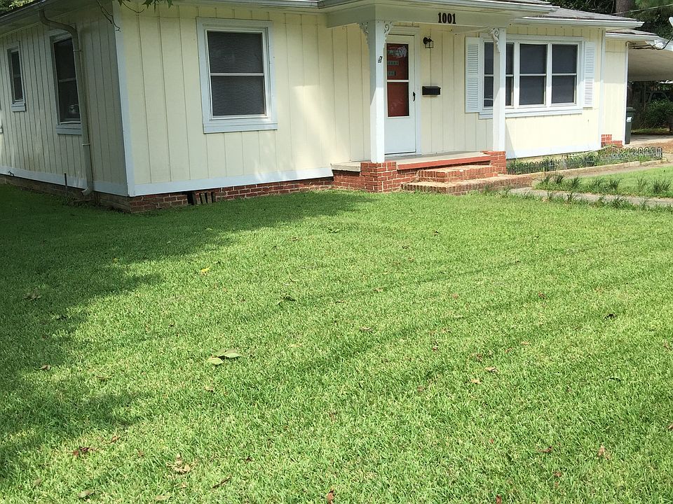 1st image of 1001 Oak St