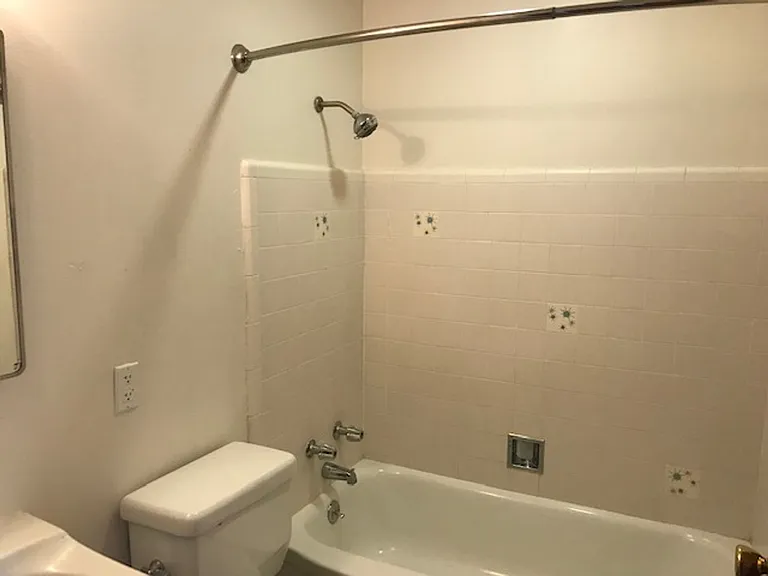 135 Keystone Ave — Photo 5