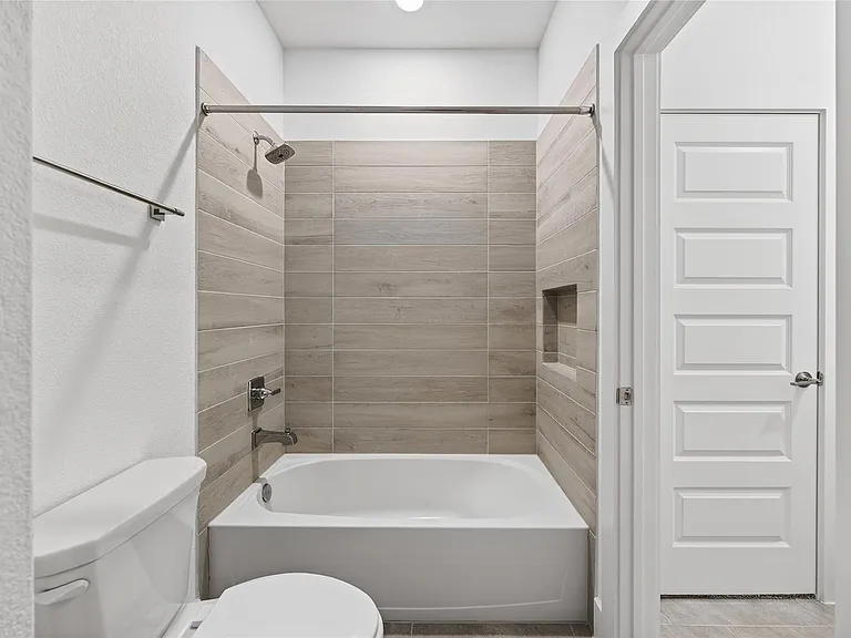 32018 Crested Knoll Ct — Photo 36
