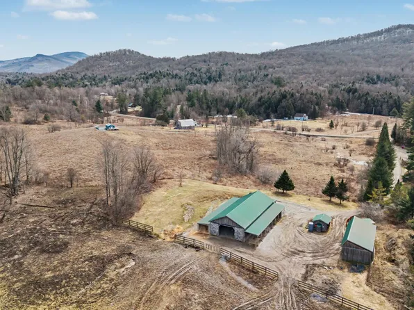 984 Pollander Road, Cambridge, VT 05464