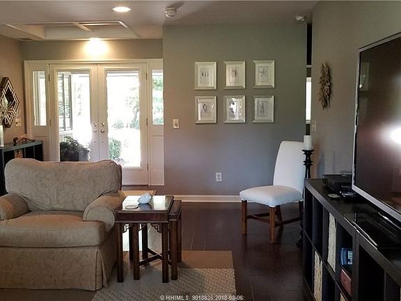 4th image of 10 Sugar Pine Ln