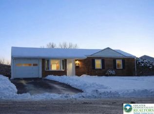 3020 Salisbury Dr, Allentown, PA 18103