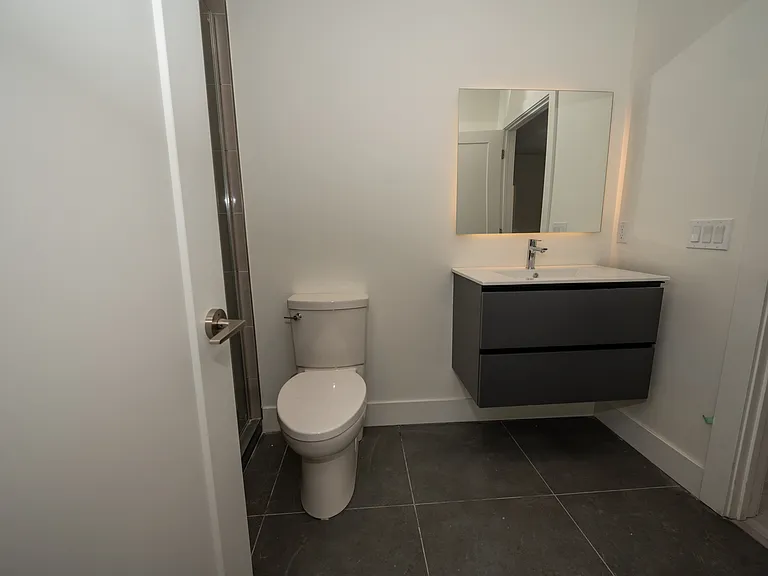 307 Prince Albert Rd — Photo 43