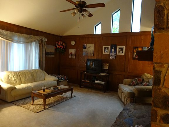 5th image of 1301 Forest Ln