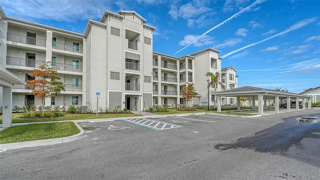 2 bed, 2.0 bath, 1154 sqft, $6,000 — Photo 3