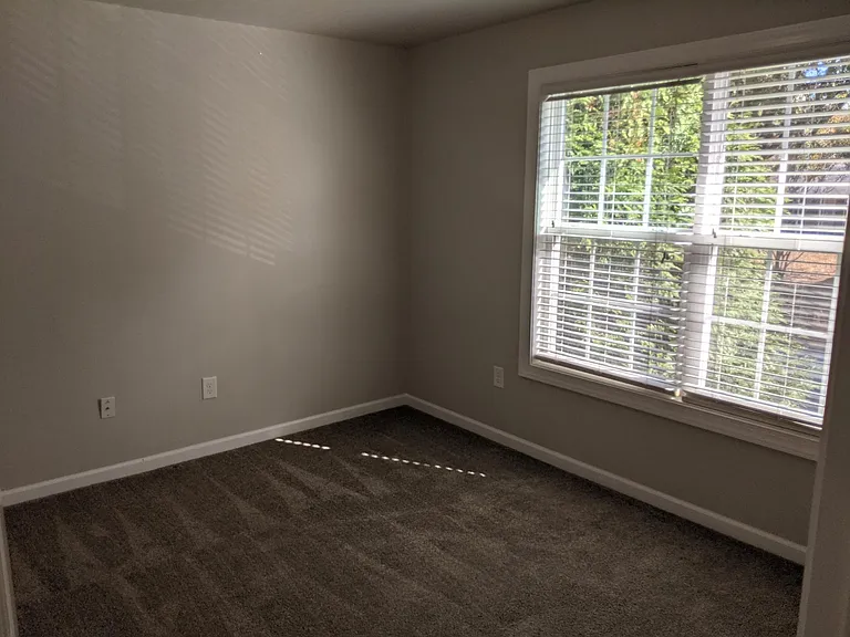 1204 James St — Photo 8