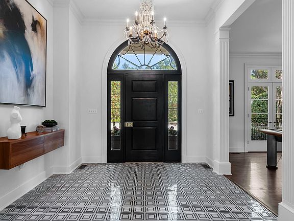 5th image of 103 Carolina Club Dr