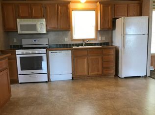 1603 E 2nd St, Trenton, MO 64683