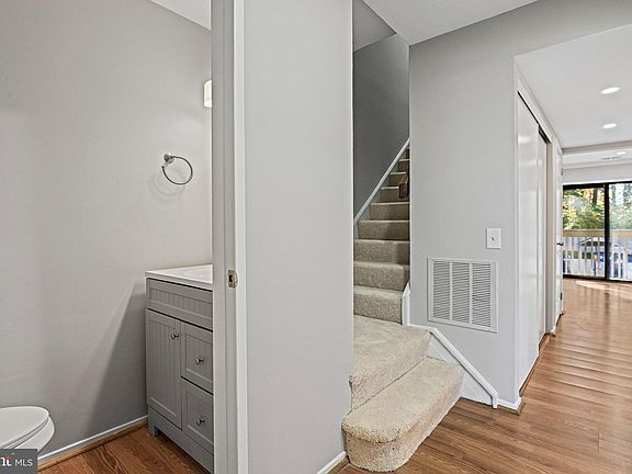 5th image of 2691 Glengyle Dr #34
