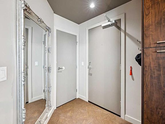 4th image of 220 E 12th Ave SE #1105
