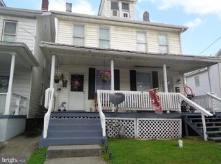 525-527 Woodland Ave, Lewistown, PA 17044