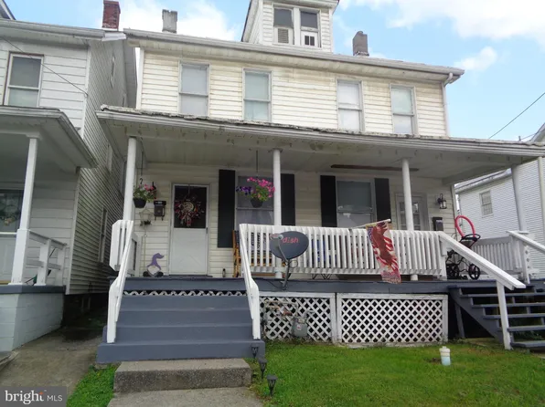 525-527 Woodland Ave, Lewistown, PA 17044