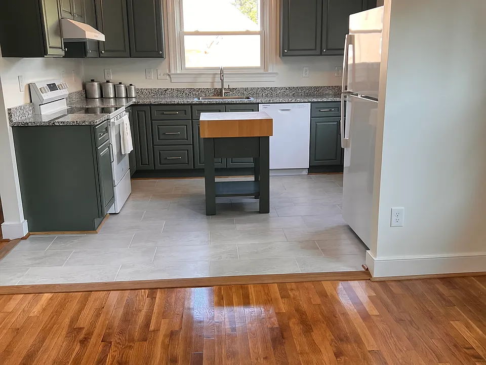 2823 Maplewood Rd