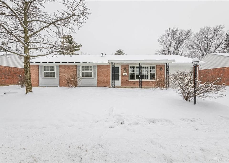 1st image of 150 Golfwood Dr
