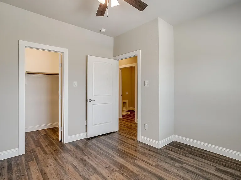 Stone Lake Townhomes — Photo 25