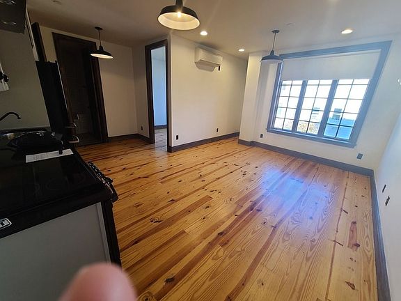 4th image of 45 Newell St #3C