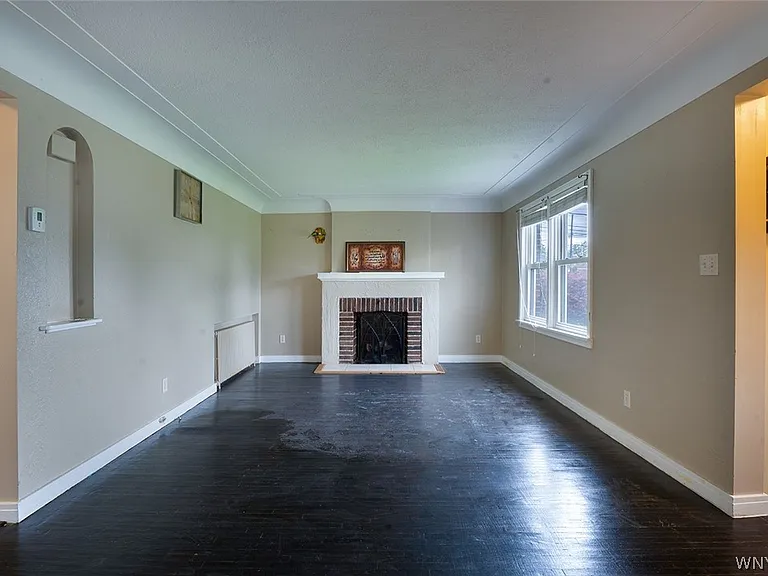 845 Cleveland Dr — Photo 6