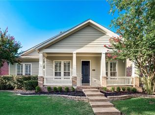 1813 Auburn Dr, Carrollton, TX 75007