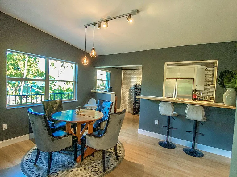 402 Coconut Dr — Photo 25
