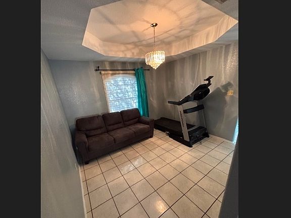 3rd image of 1675 Raintree Dr