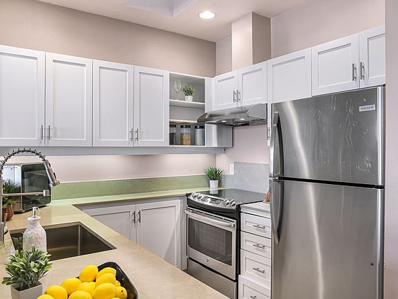 5th image of 1504 Aurora Ave N APT 502