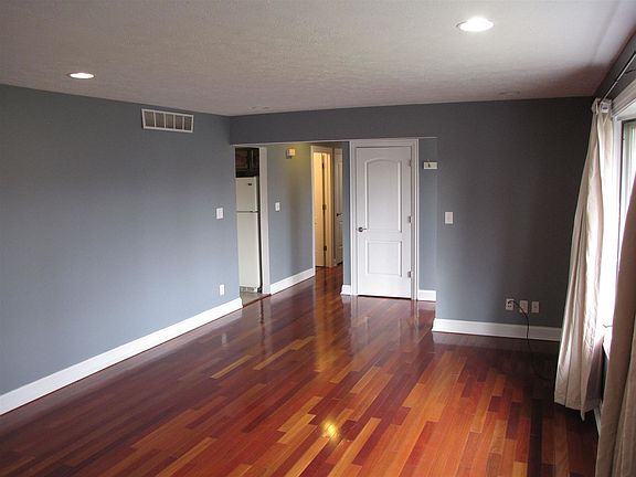 4th image of 7612 La Harve Dr