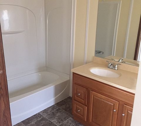 5th image of 406 Underwood Cir