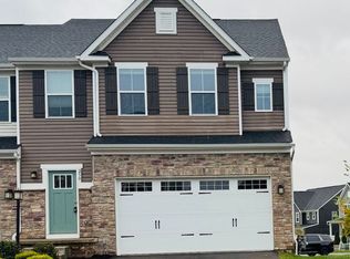 250 Cranesbill Dr, Mars, PA 16046