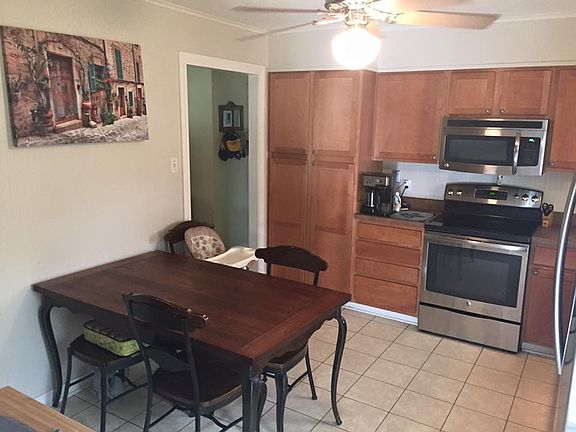 3rd image of 415 Marino Dr