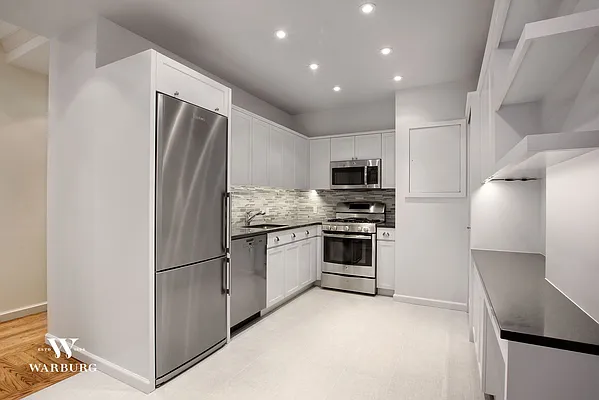 Rented by Warburg | media 39