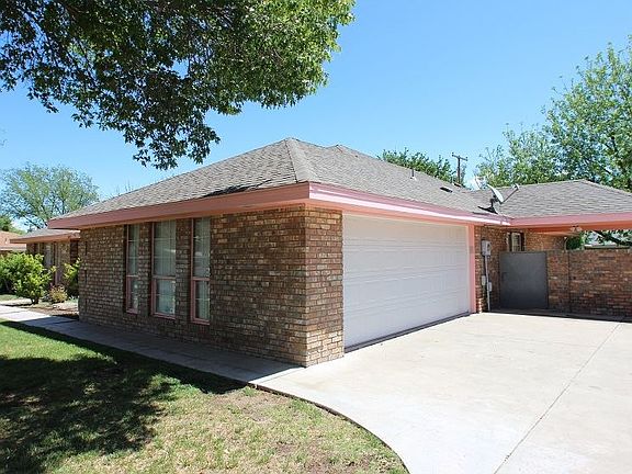 3rd image of 3007 La Jolla Ln
