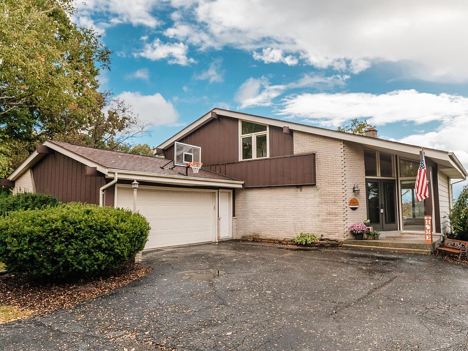 1st image of N113W12885 Crestview Dr