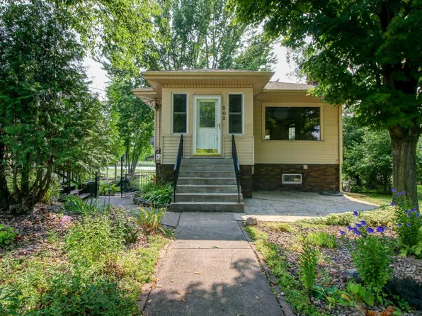 505 Park Island Rd, Center City, MN 55012