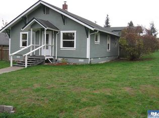 828 W 7th St, Port Angeles, WA