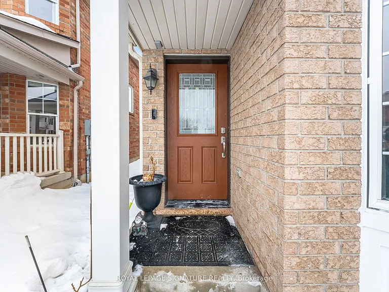 92 Owlridge Dr — Photo 3