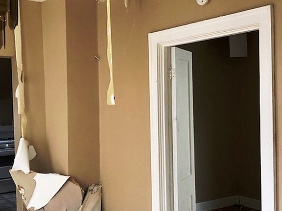5th image of 332 Forest Ave