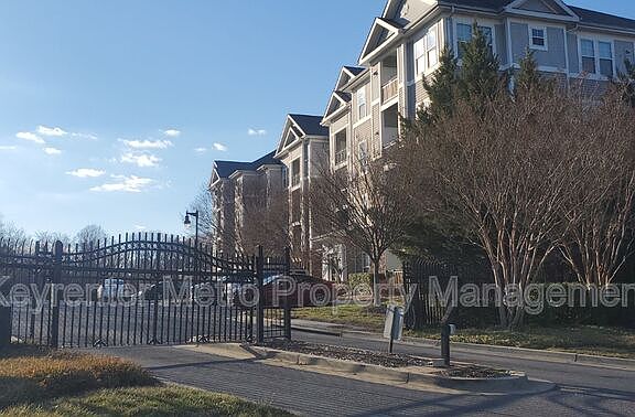 2nd image of 1321A Karen Blvd Unit 203